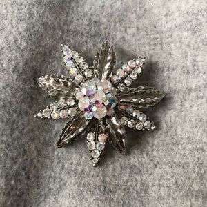 VTG Rhinestone Faux Diamond Flower Brooch